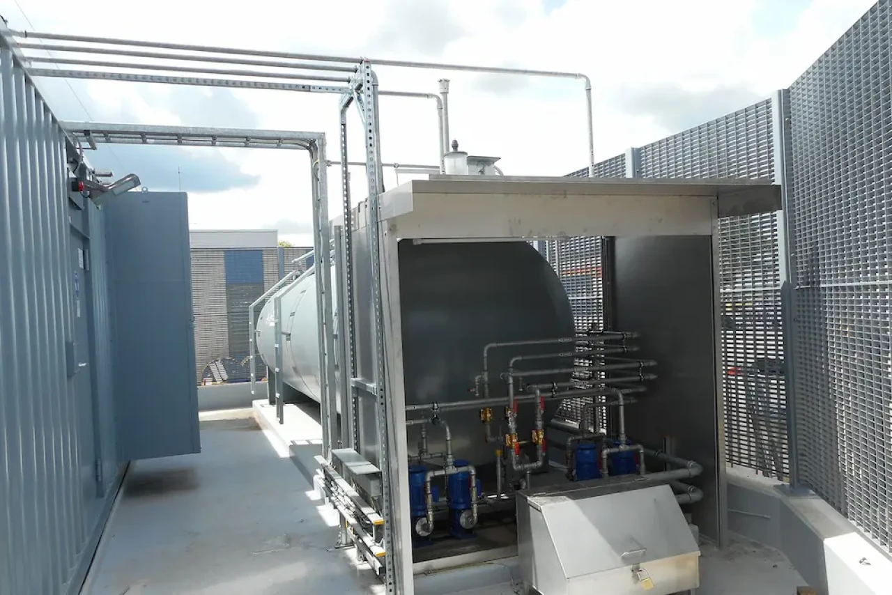 brandstoftankinstallatie voor noodstroomvoorziening